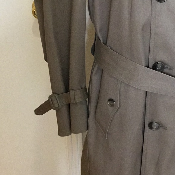 London Fog trench coat - Picture 2 of 12